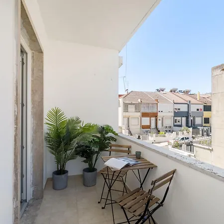Apartament Elegant 2br With Balcony Lizbona