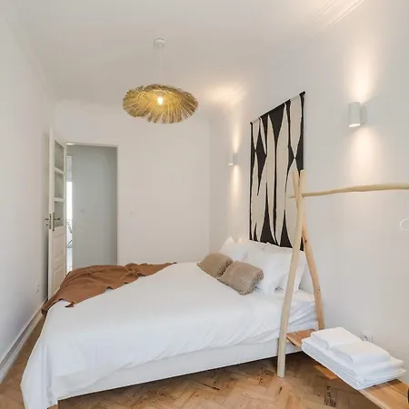 Apartment Elegant 2br With Balcony *