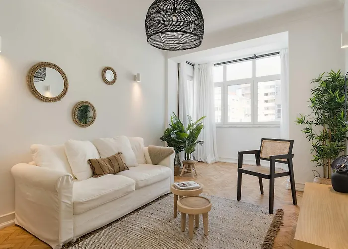 Elegant 2br With Balcony Апартаменты